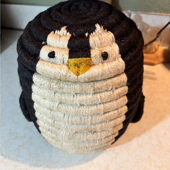 H&M Home Penguin Storage Basket w/Lid Braided Jute Animal Organization Kids - Picture 8 of 10